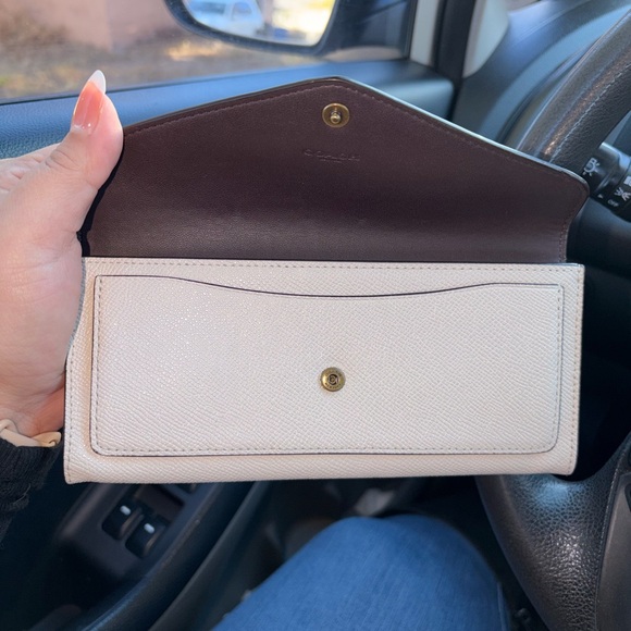 Coach Wyn Soft Wallet in Colorblock ✨ - Picture 3 of 8